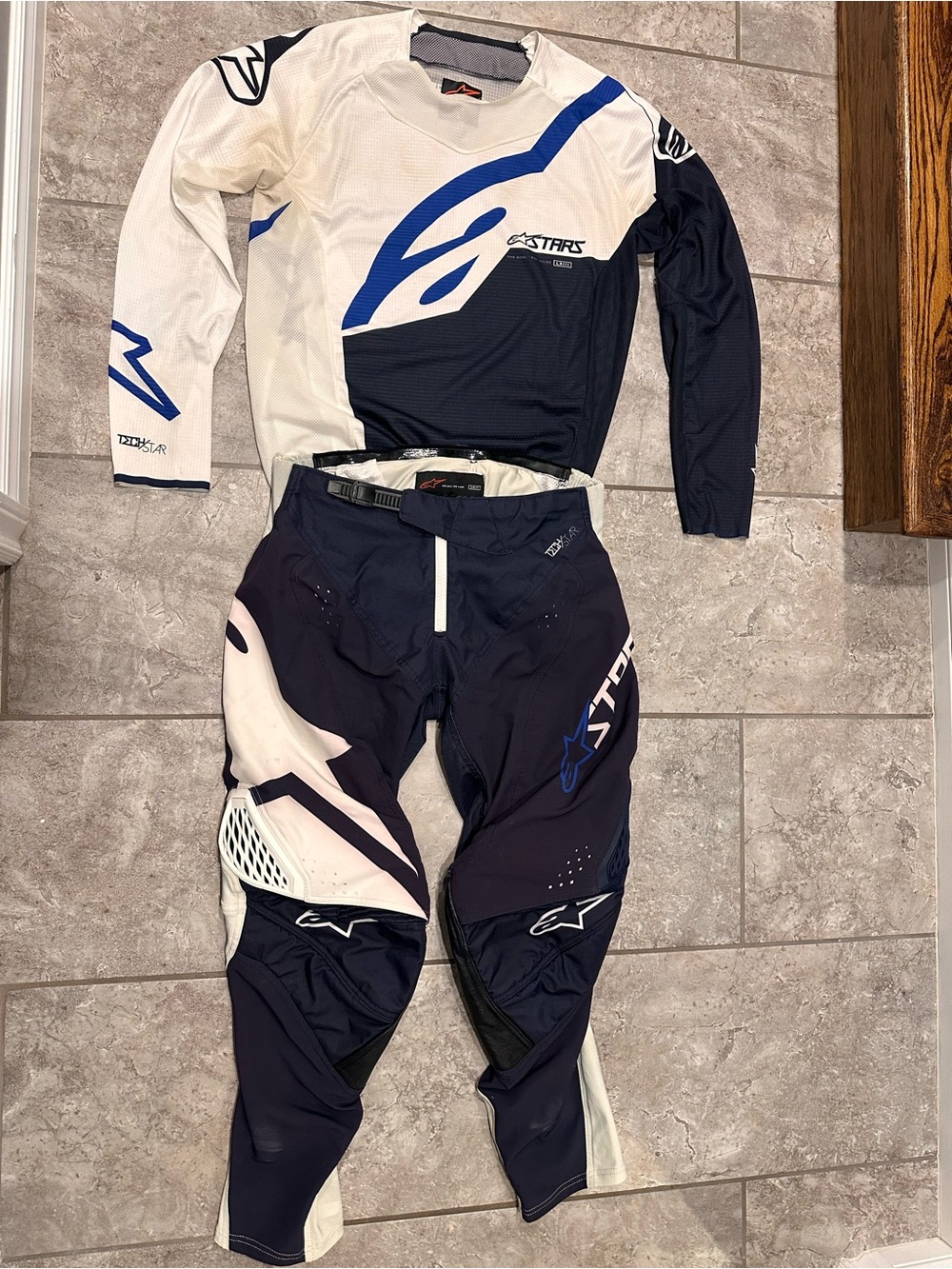 Alpinestars Techstar Factory Motocross Gear- Jersey Adult Large & Pants Size 36